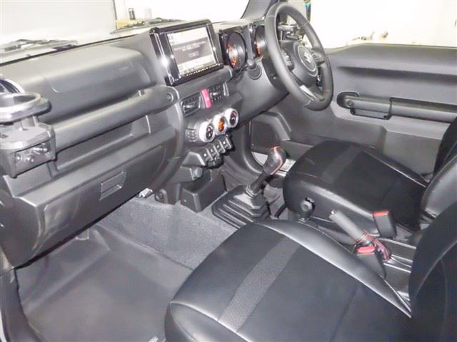 SUZUKI JIMNY SIERRA