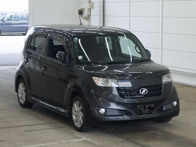 TOYOTA BB