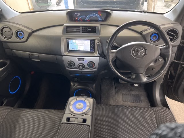 TOYOTA BB