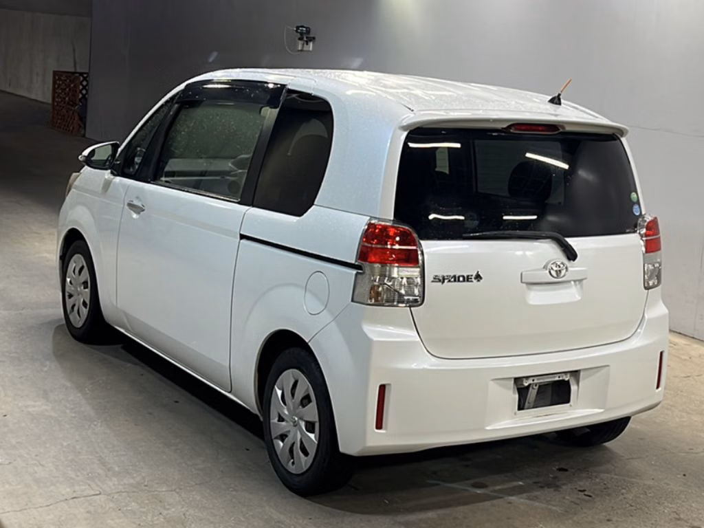 TOYOTA SPADE