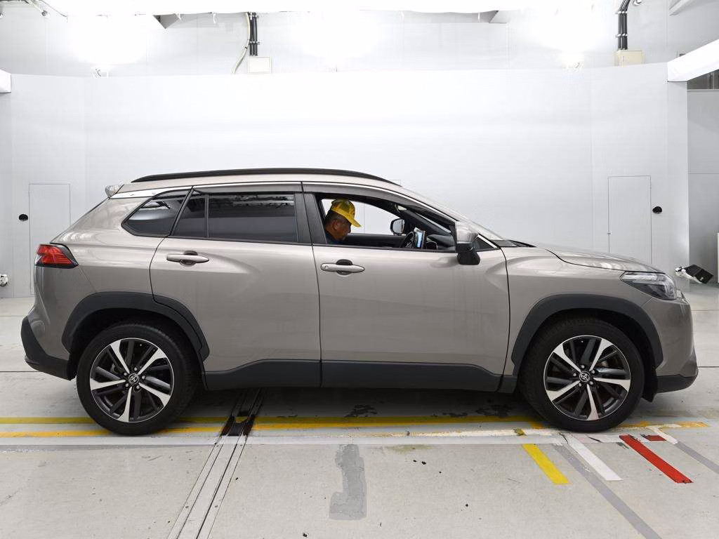 TOYOTA COROLLA CROSS