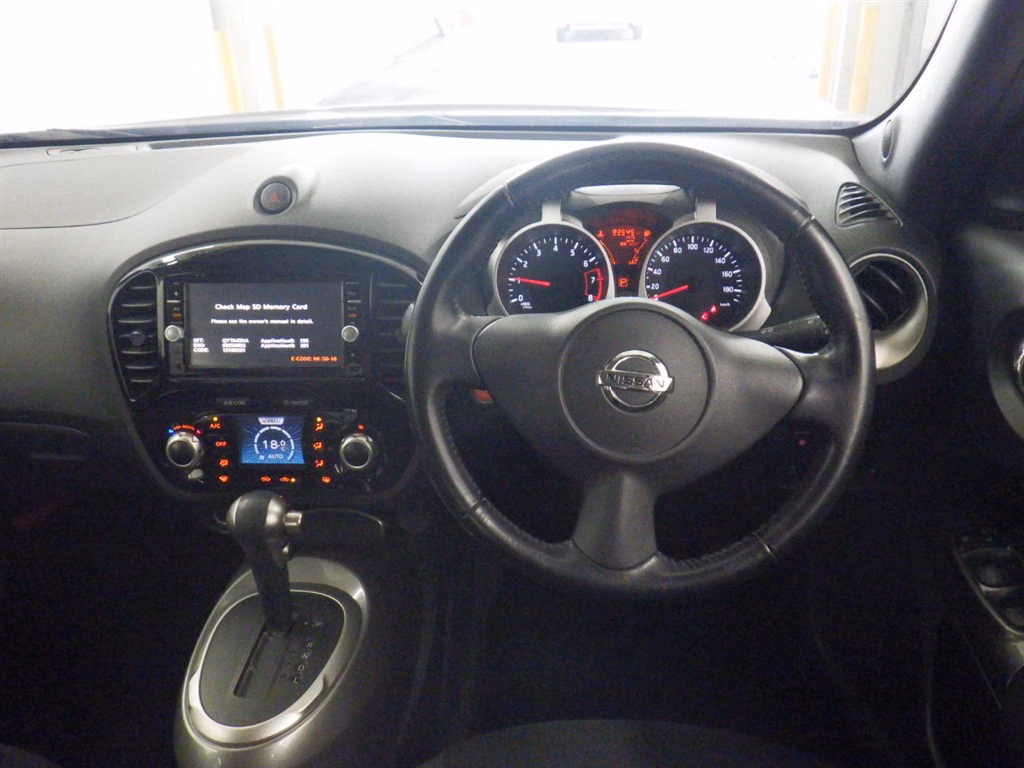 NISSAN JUKE