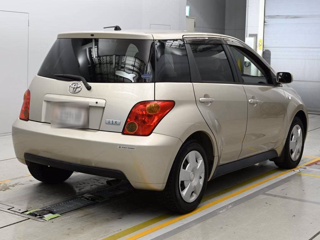 TOYOTA IST