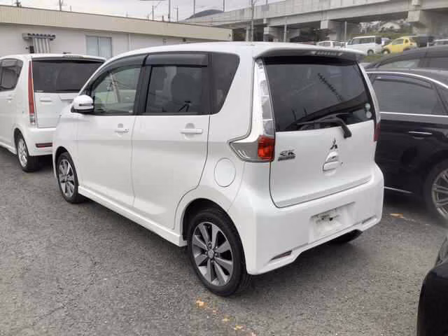 MITSUBISHI EK CUSTOM
