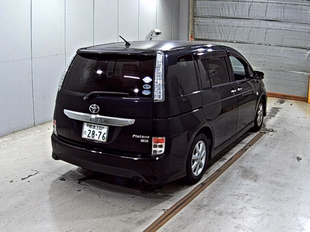 TOYOTA ISIS