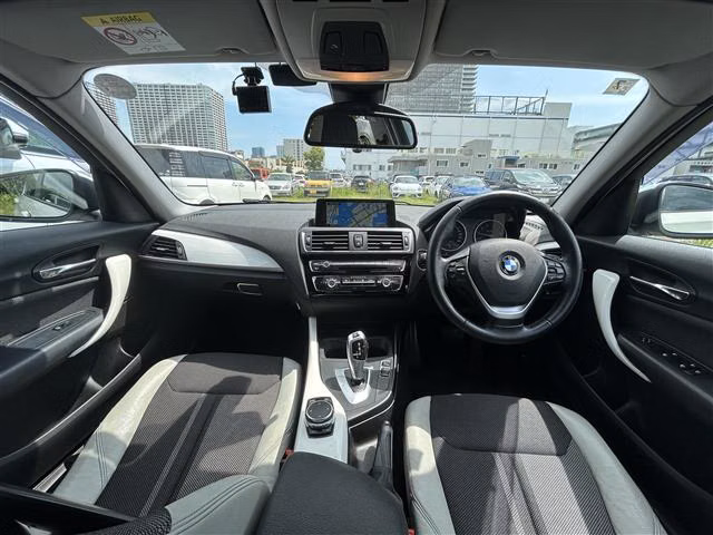 BMW 1-SERIES