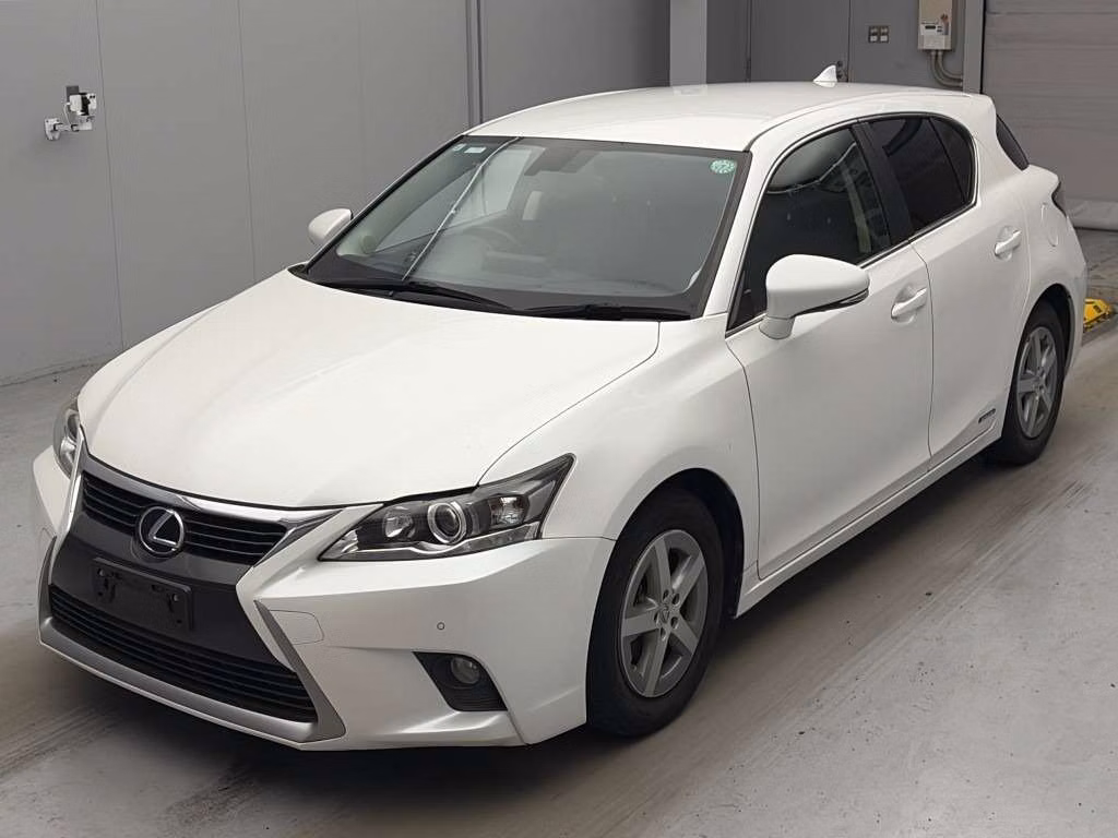 Lexus CT200h