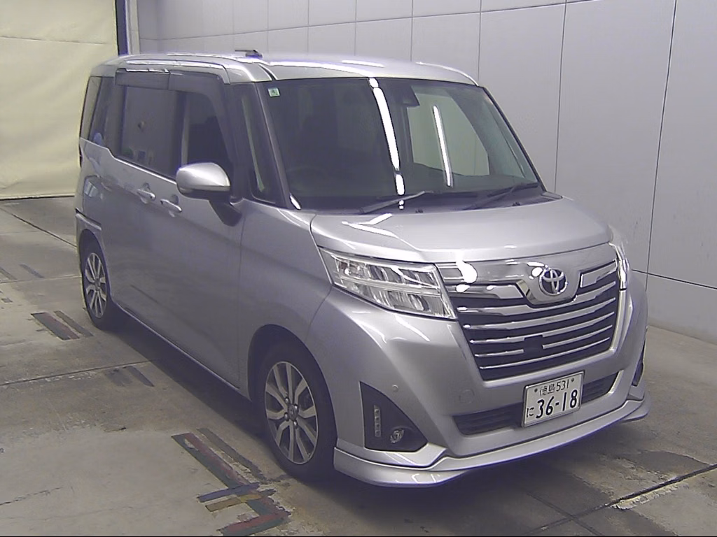 TOYOTA ROOMY