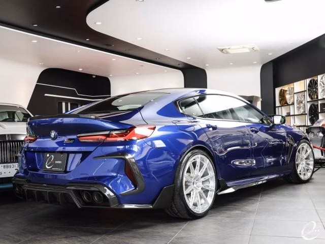 BMW M8
