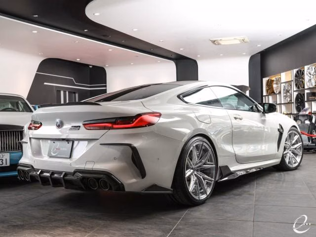 BMW M8