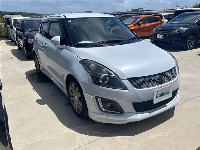 SUZUKI SWIFT
