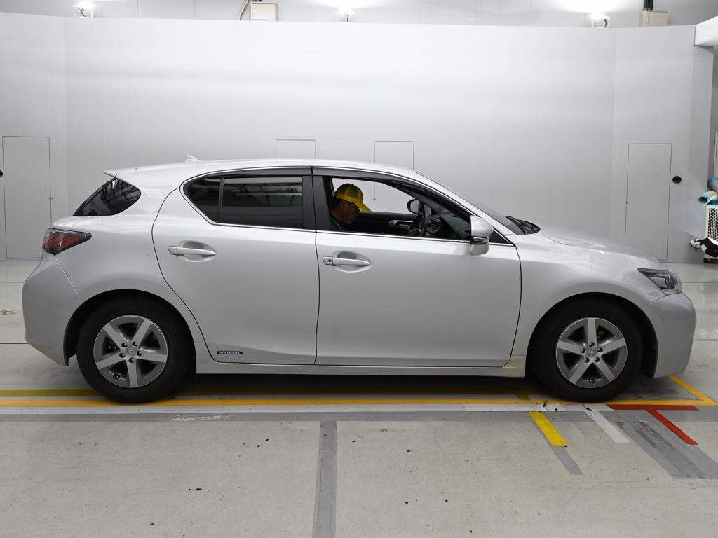 LEXUS CT200H