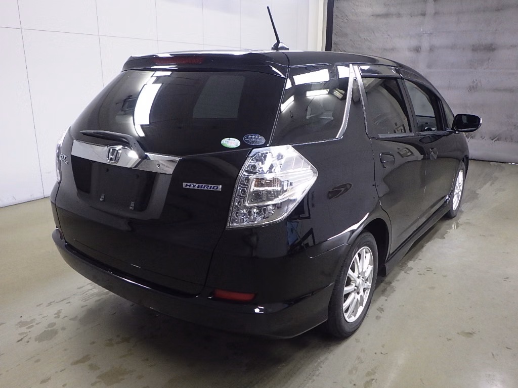 HONDA FIT SHUTTLE