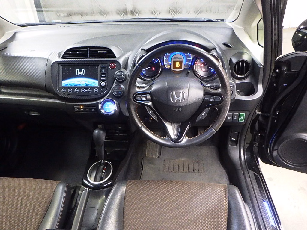HONDA FIT SHUTTLE