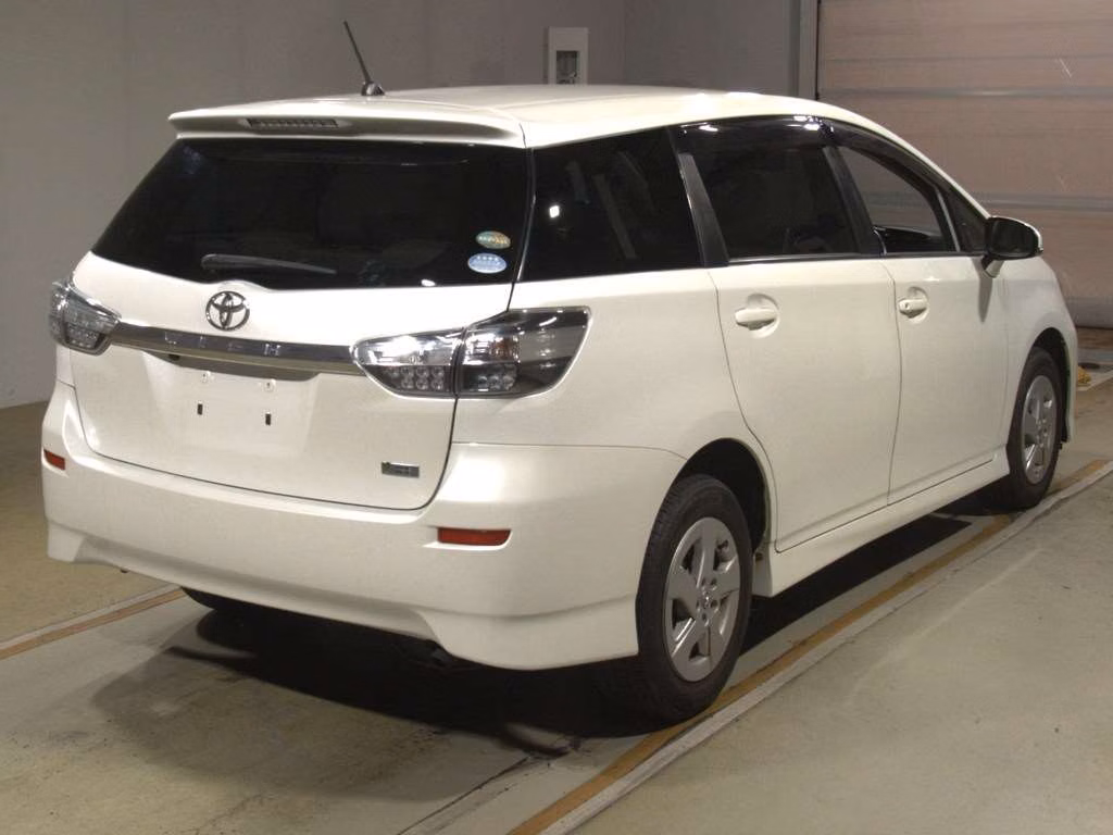 TOYOTA WISH