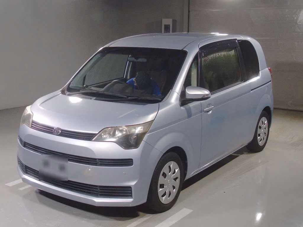TOYOTA SPADE