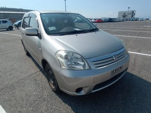 TOYOTA RAUM
