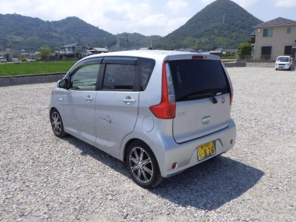 MITSUBISHI EK WAGON