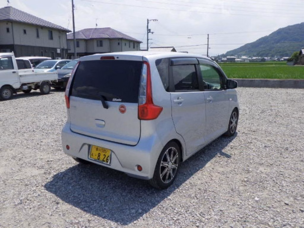 MITSUBISHI EK WAGON