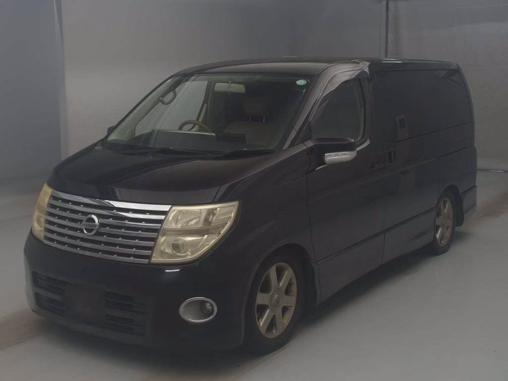 NISSAN ELGRAND