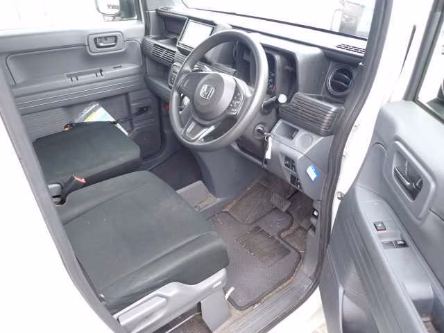 HONDA N-VAN