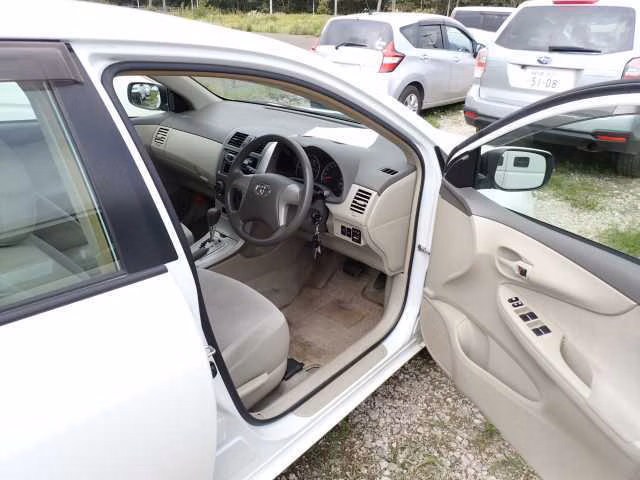 TOYOTA COROLLA AXIO