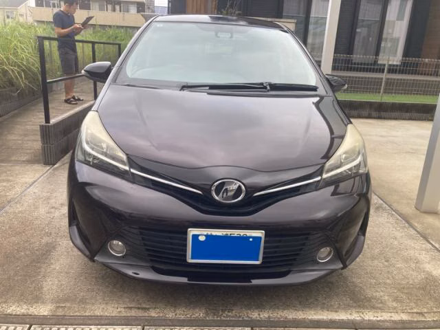 TOYOTA VITZ
