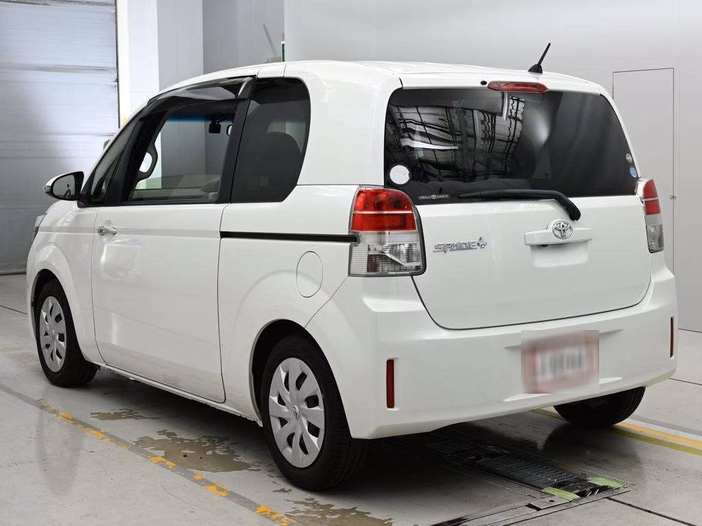 TOYOTA SPADE