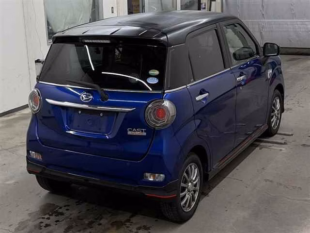 DAIHATSU CAST