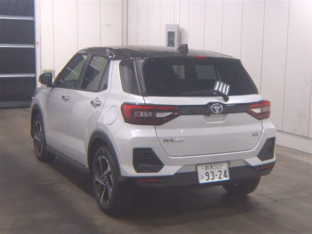 TOYOTA RAIZE