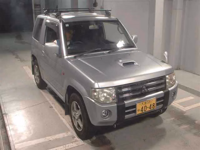 MITSUBISHI PAJERO MINI