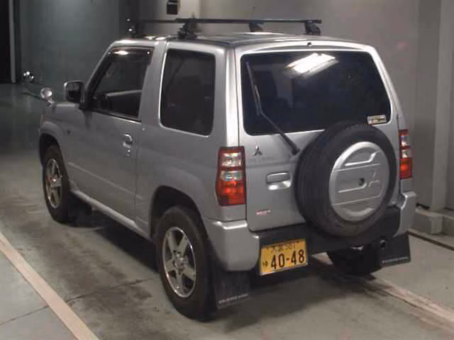 MITSUBISHI PAJERO MINI