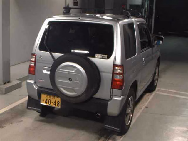 MITSUBISHI PAJERO MINI