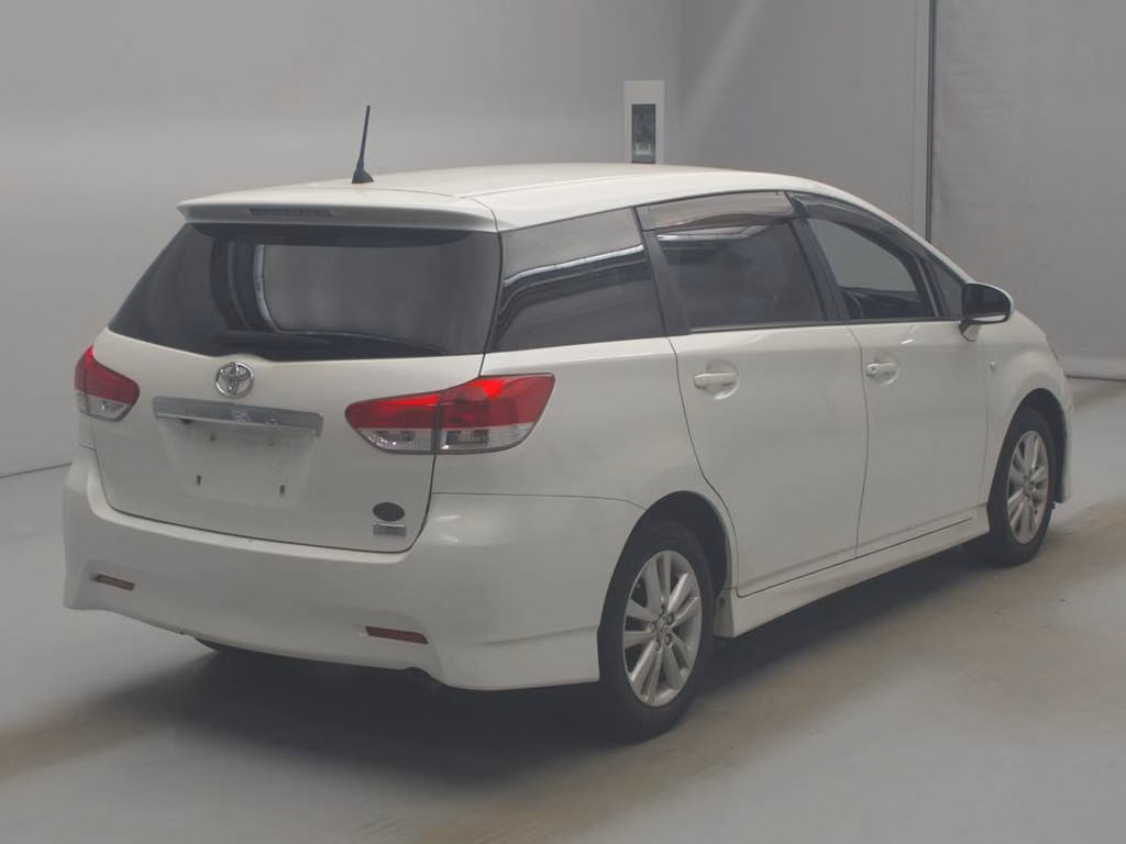 TOYOTA WISH