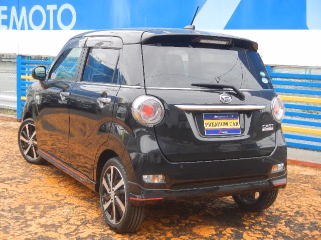 DAIHATSU CAST