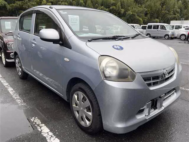 TOYOTA PIXIS EPOCH