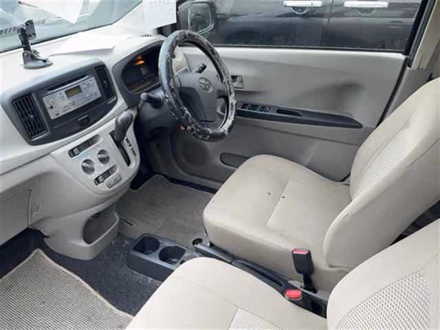 TOYOTA PIXIS EPOCH