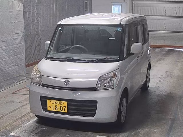 Suzuki Spacia