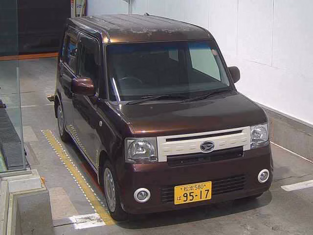 DAIHATSU MOVE CONTE