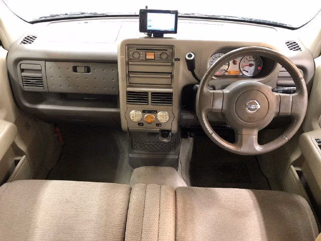 NISSAN CUBE