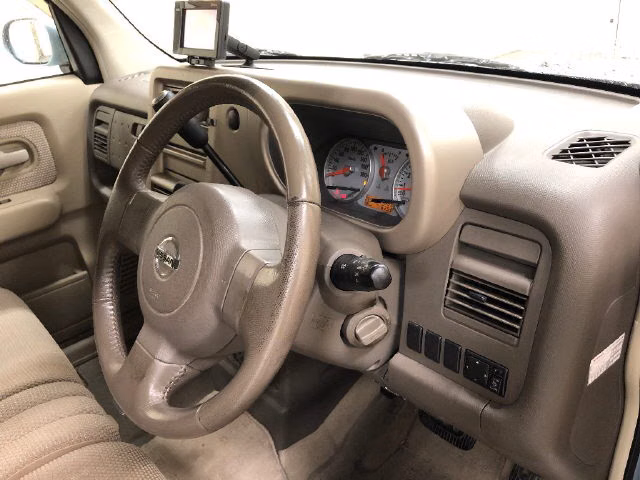 NISSAN CUBE
