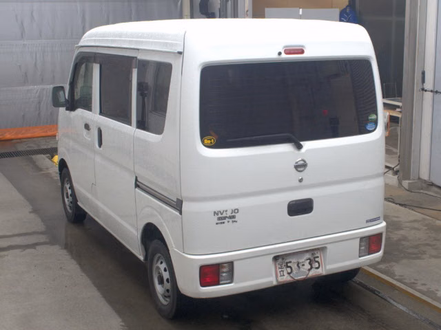 NISSAN NV100 CLIPPER