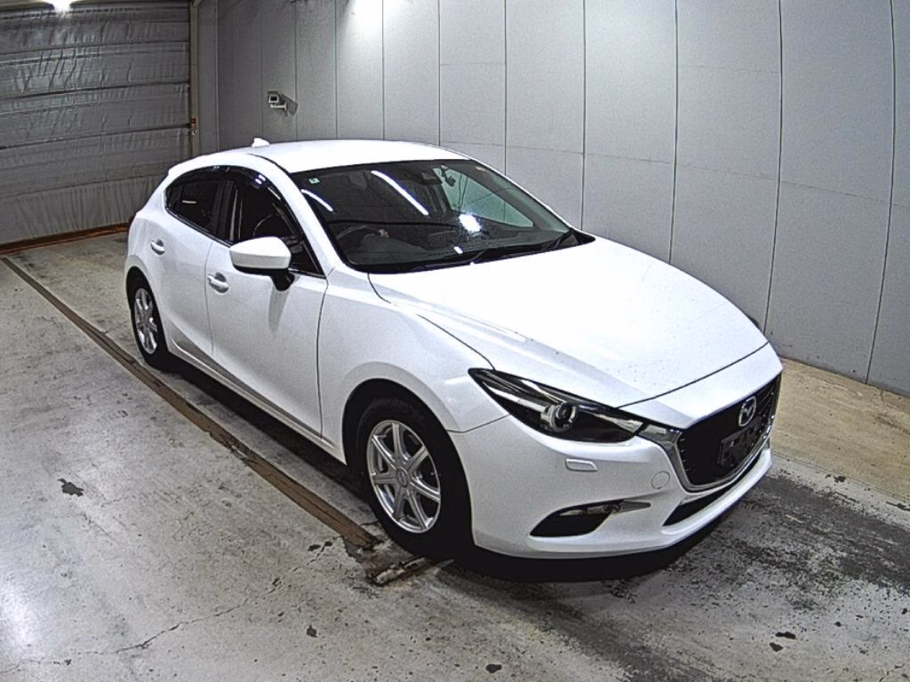 MAZDA AXELA