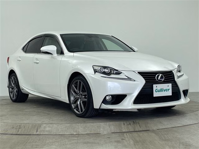 Lexus IS300h