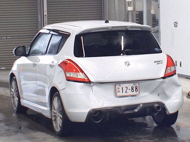 SUZUKI SWIFT