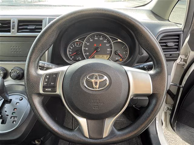 TOYOTA RACTIS