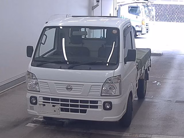 NISSAN NV100 CLIPPER