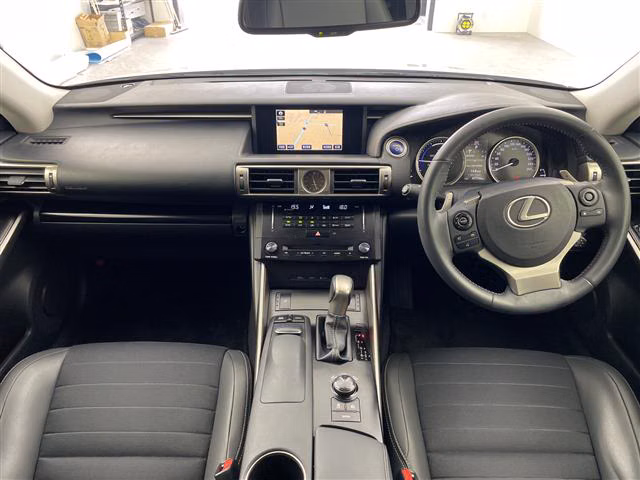 Lexus IS300h