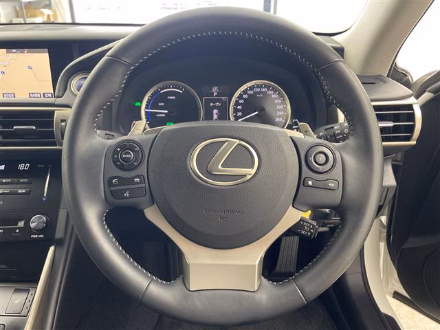 Lexus IS300h