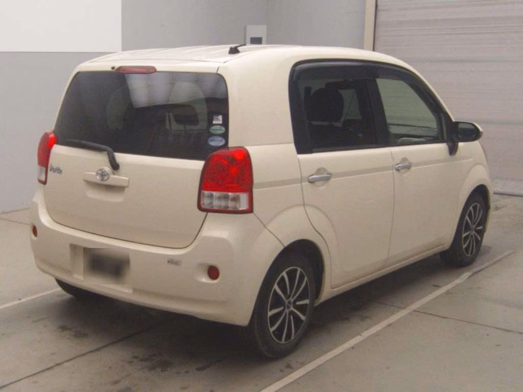 TOYOTA PORTE
